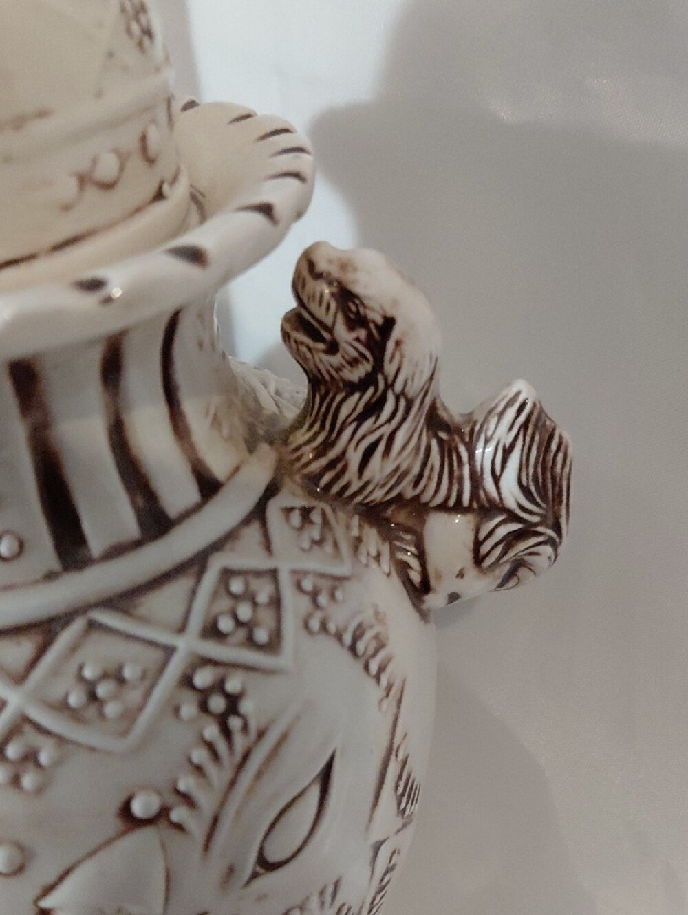 Decorative Cream Ceramic Lidded Urn with Carved Dog Finial - Picture 12 of 14